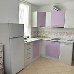 в риф 2 Apartment