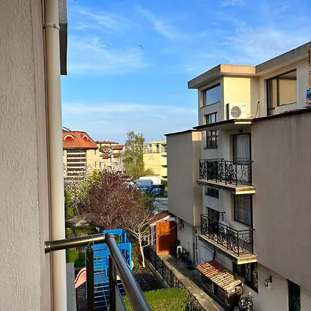 Apartman в риф 2 Burgasz