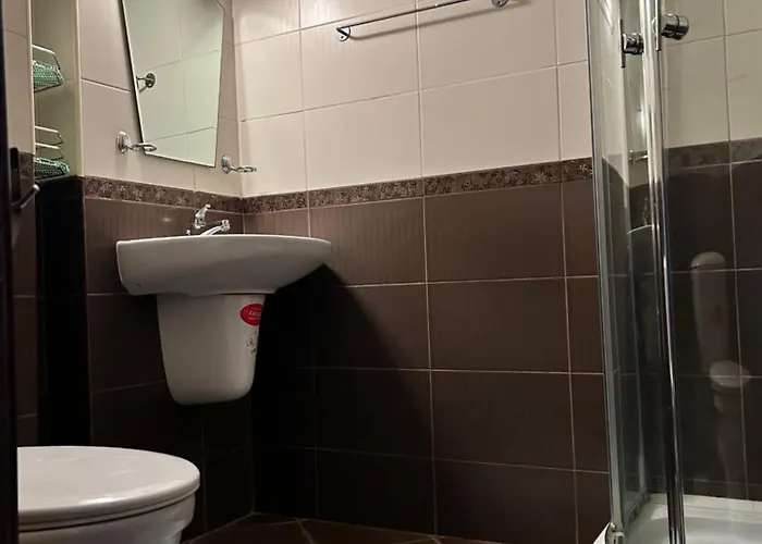 Апартамент в риф 2 *